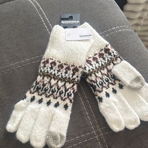Sonoma White Knit Gloves with Multicolor Pattern